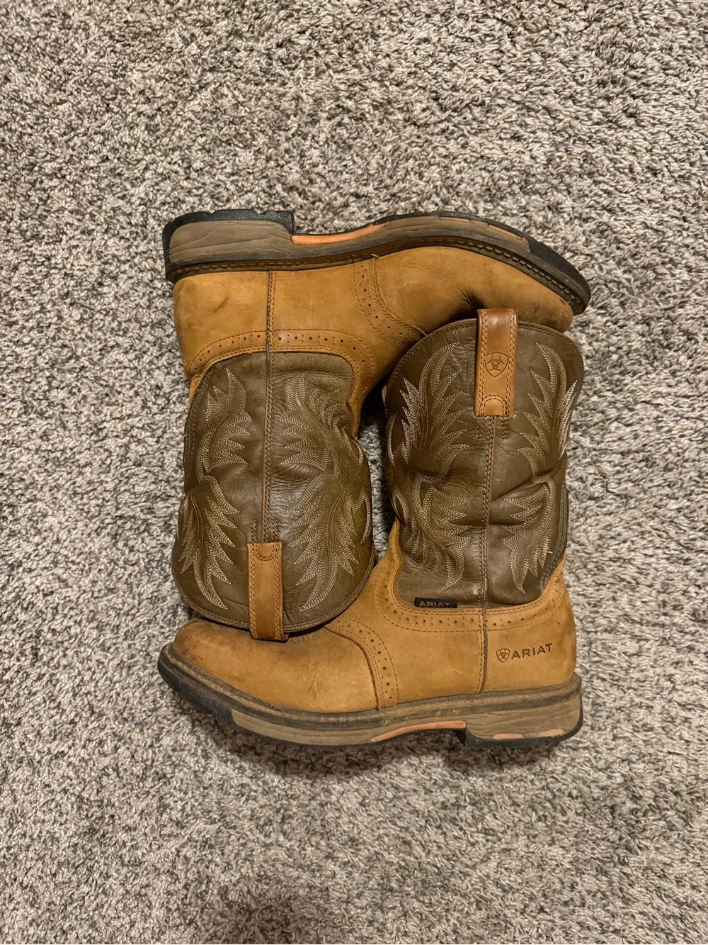 Used Ariat work boots size 12